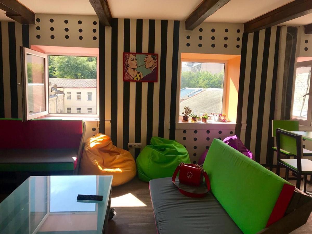 Lucky Hostel На Крещатике Kiev Exterior foto